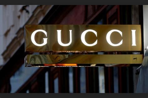 gucci live chat.